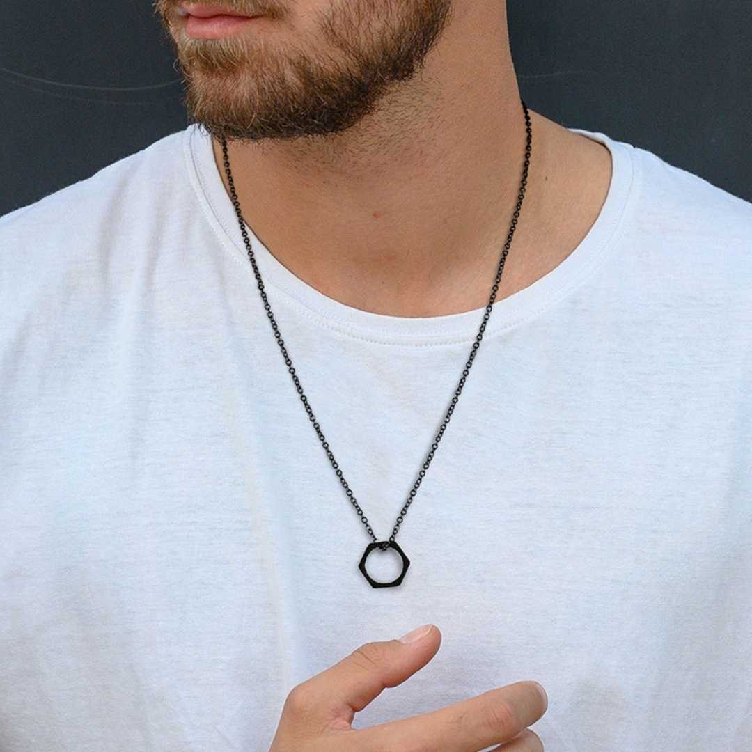 Colar Masculino Hexagon Preto - Modelo